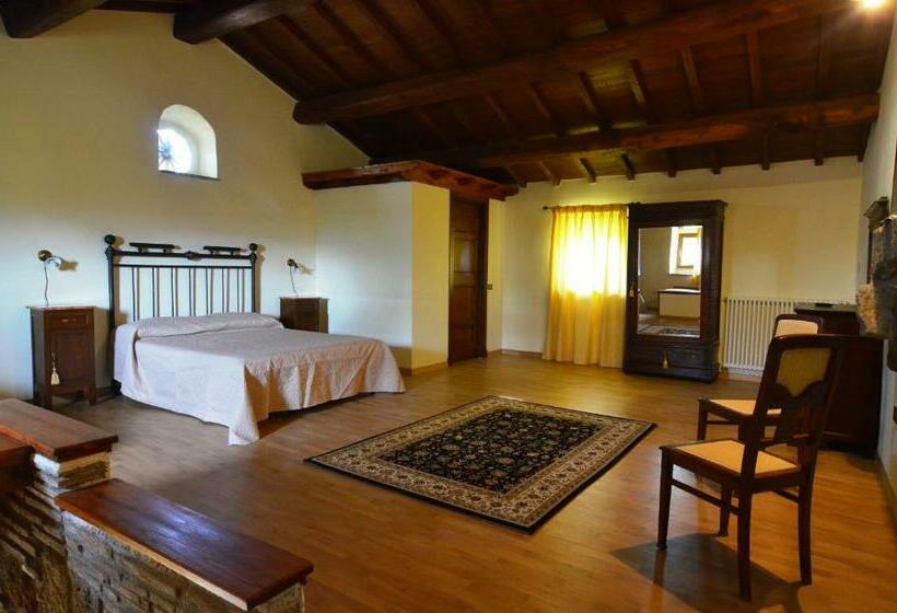 اتاق سوپریور با چشم‌انداز باغ, Magica Torre Medievale