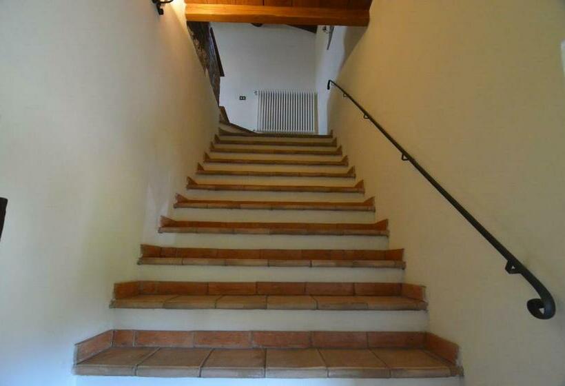 اتاق سوپریور با چشم‌انداز باغ, Magica Torre Medievale