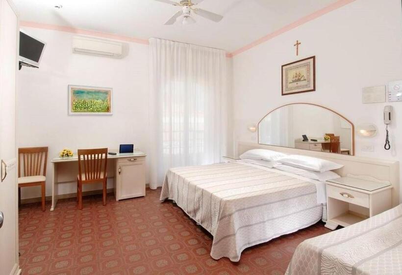 חדר משפתחתי סופריור, Patria