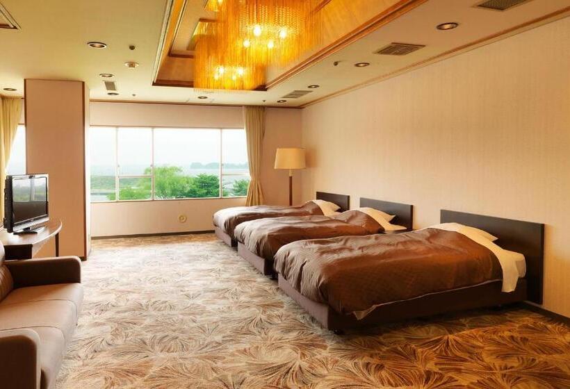 غرفة قياسية ثلاثية, Ooedo Onsen Monogatari Premium Hotel Sokan