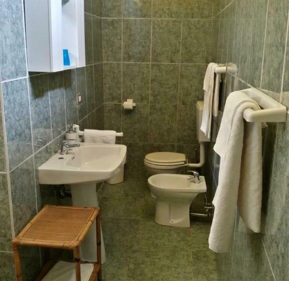 정원 전망 4인용 스탠다드 룸, Varavventura