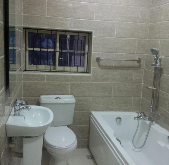 اتاق اکونومی, Haute Apart