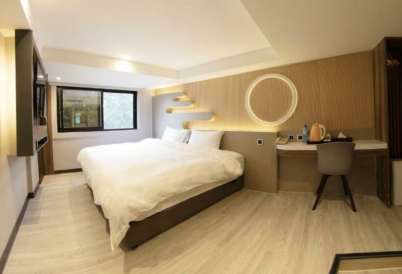 اتاق لوکس, Alishan Shermuh Tourist