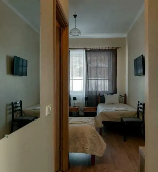 اتاق استاندارد, Laguna House