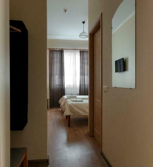 اتاق استاندارد, Laguna House