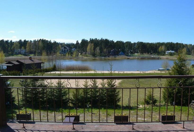 اتاق استاندارد با چشم‌انداز دریاچه, Laguna House