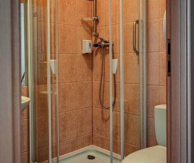 اتاق استاندارد, Laguna House