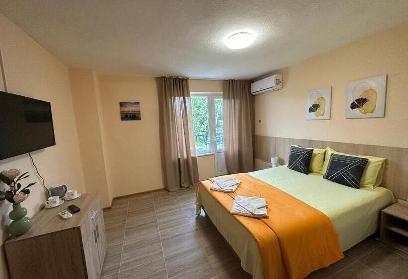 Номер Стандарт, Amirov Garden   Free Parking & Free Beach Area