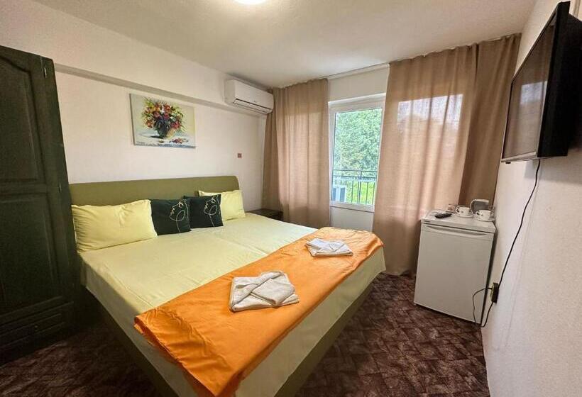 Номер Стандарт, Amirov Garden   Free Parking & Free Beach Area