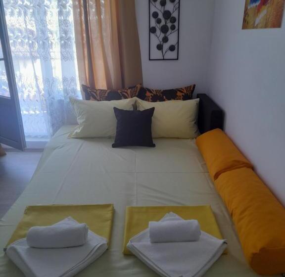 Family Suite, Amirov Garden   Free Parking & Free Beach Area