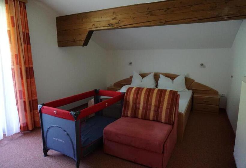 آپارتمان 2 خوابه, Pension Arnika