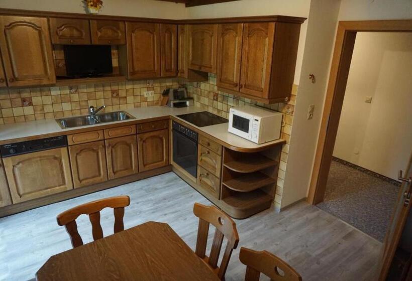 آپارتمان 2 خوابه, Pension Arnika