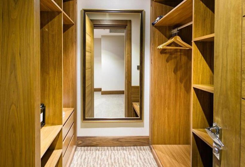 סוויטה, Grannos Thermal Hotel & Convention Center