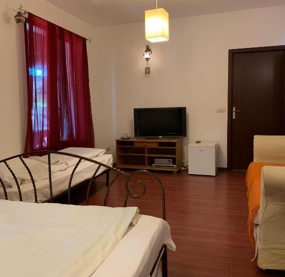 Habitació Triple Superior, Eforie Villa Colonial