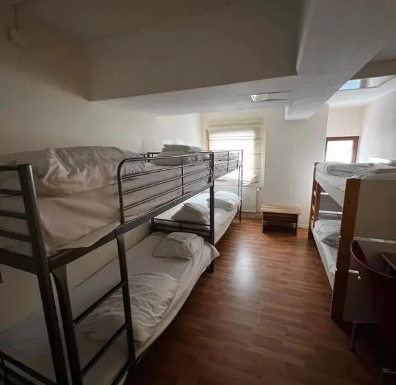 اتاق خانوادگی, Arkadia Hotel & Hostel