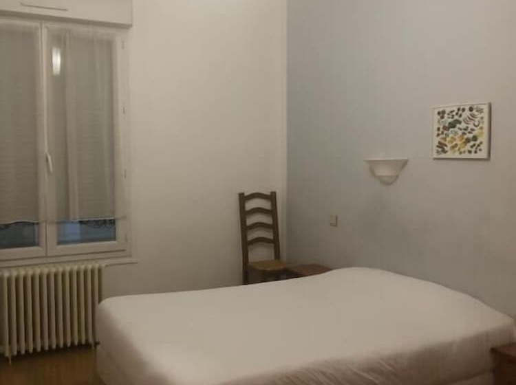 标准间, Hôtel Des Couronnes Châteaudun