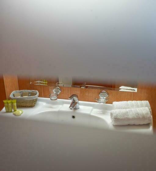 חדר סטנדרט לשלושה, Agrinio Imperial