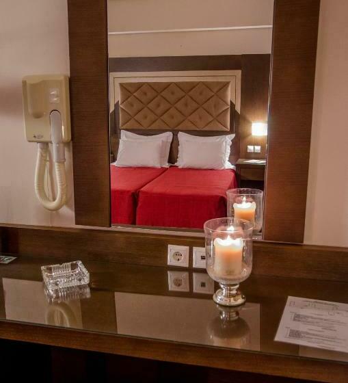 חדר סטנדרט לשלושה, Agrinio Imperial