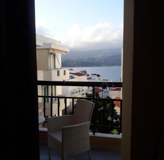 Escritório Estandar Vista Mar, Amaryllis