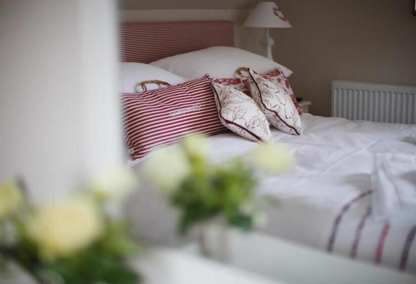 Классический Номер, Brindleys