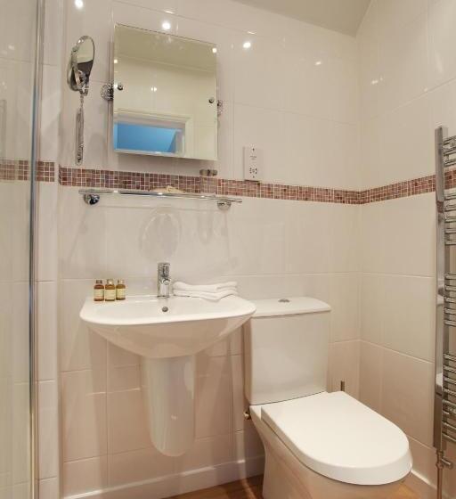 Quarto Clássico, Brindleys