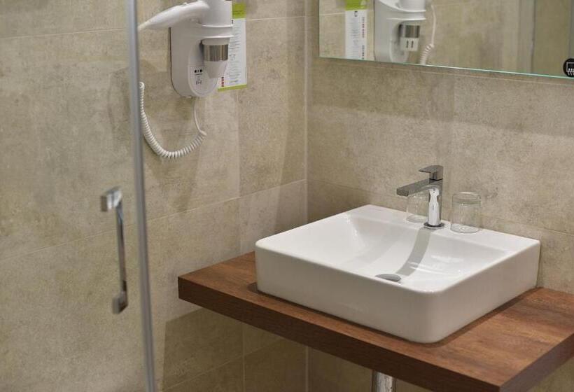 Cameră Triplă Confort, Calvi Hôtel