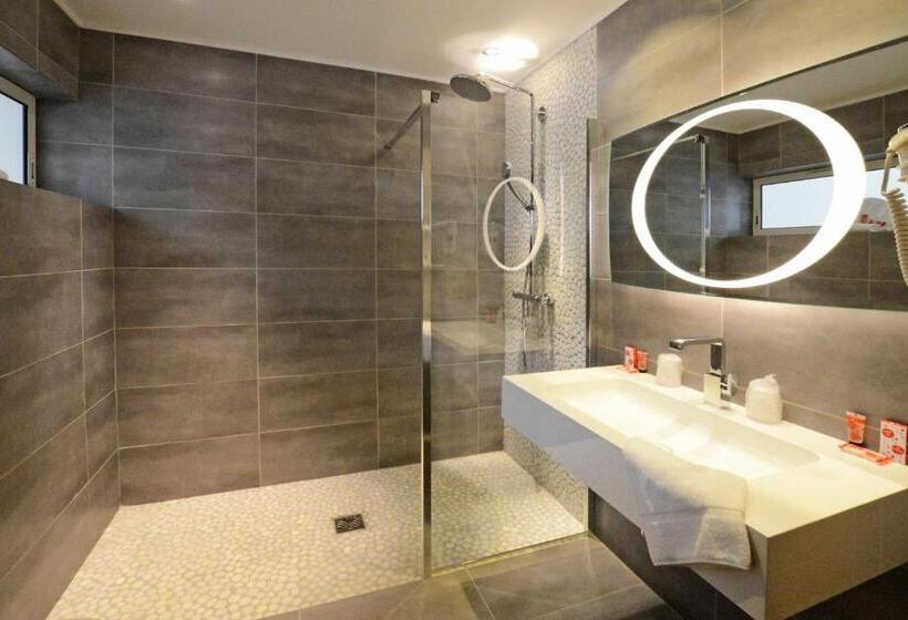 سوئیت 2 خوابه, Calvi Hôtel