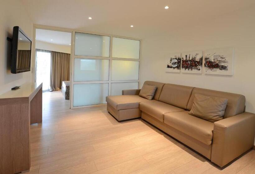 سوئیت 2 خوابه, Calvi Hôtel