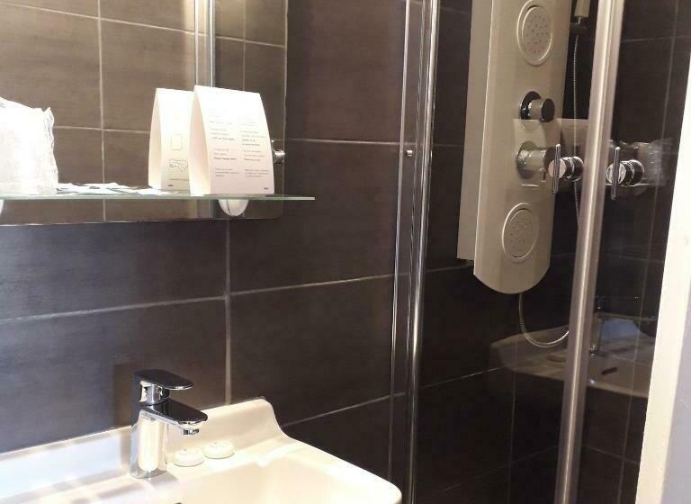 Номер Комфорт, Hôtel De La Mer