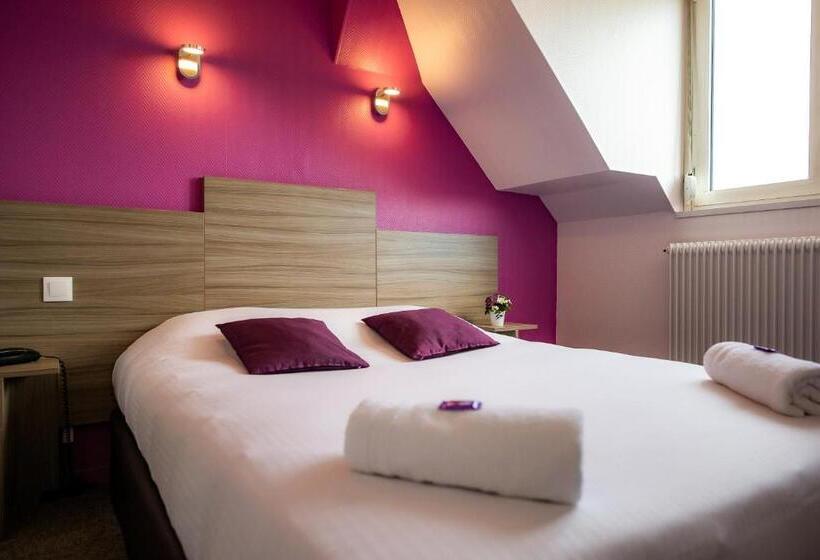 Номер Стандарт, Logis Hotel Du Chateau