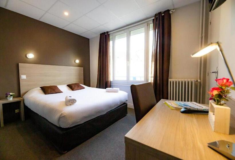 コンフォートルーム, Logis Hotel Du Chateau