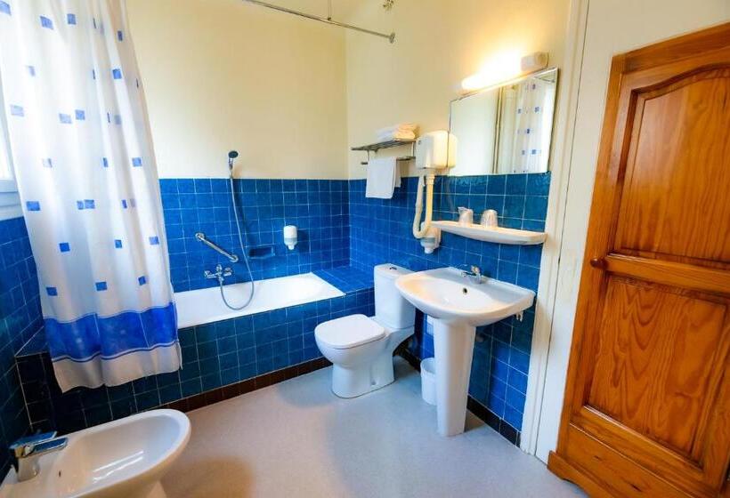 スタンダードルーム, Logis Hotel Du Chateau