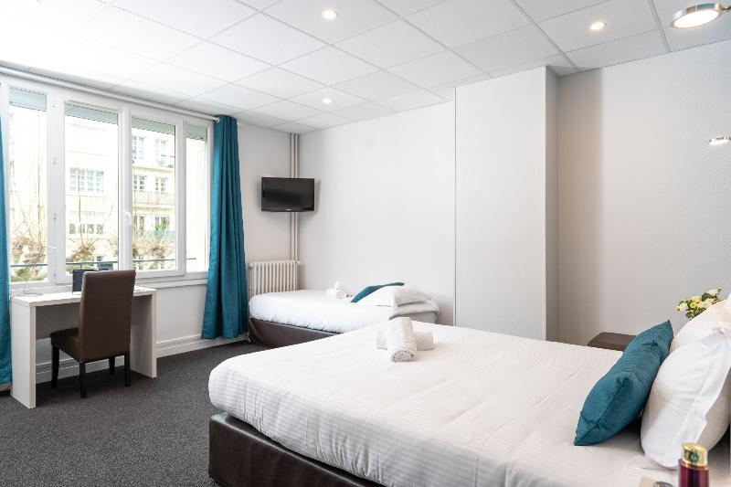 スタンダードトリプルルーム, Logis Hotel Du Chateau