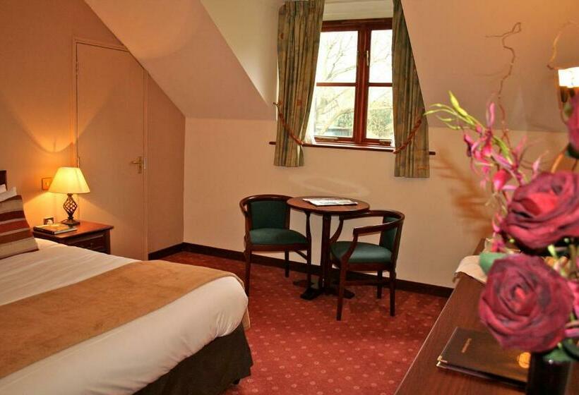 חדר אקזקיוטיב, Ellington Lodge At The Concorde