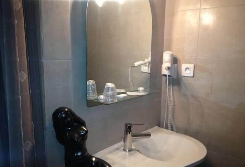 Номер Комфорт, Hôtel De La Mer