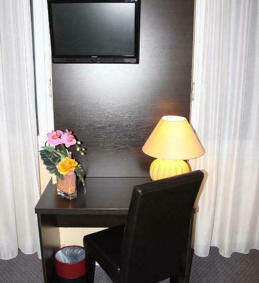 غرفة كومفورت, Notre Dame