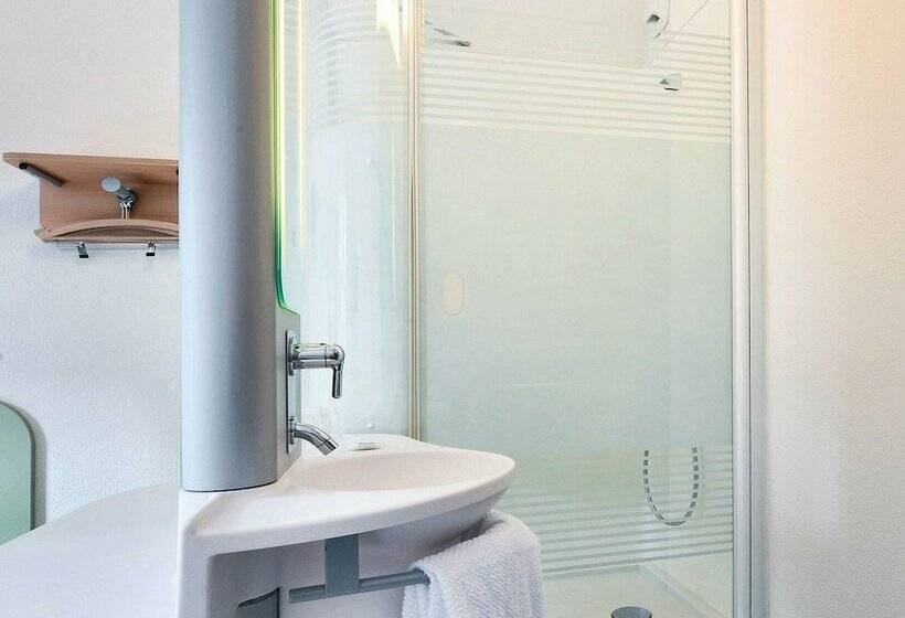 Номер Стандарт Трехместный, Ibis Budget Grenoble Sud Seyssins