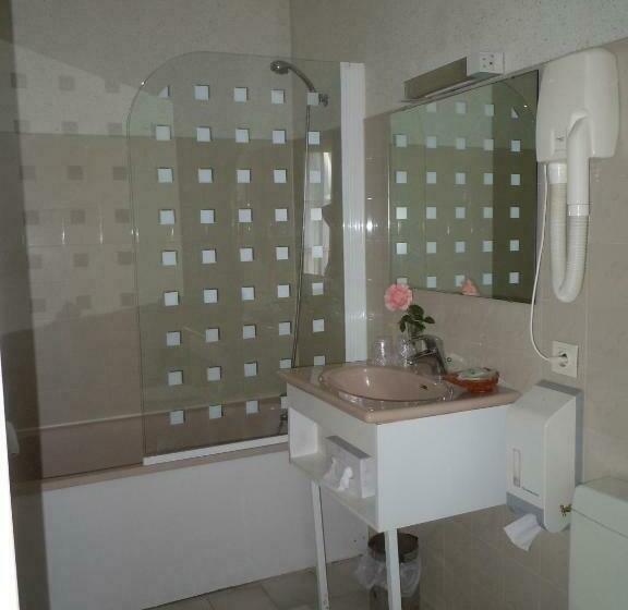 غرفة قياسية, La Croix Blanche