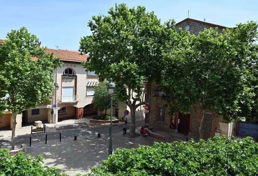 اتاق استاندارد, L'hostalet