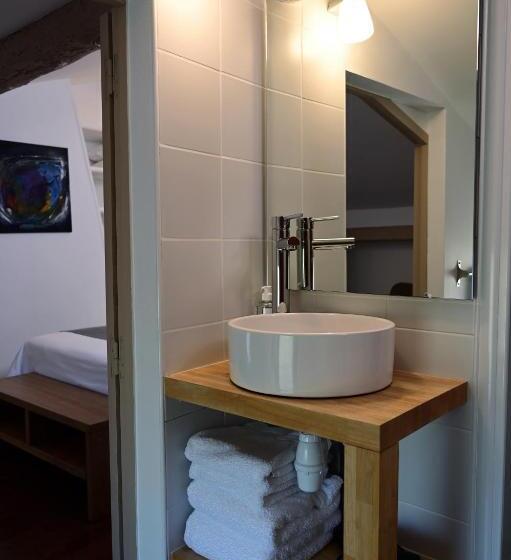 ペントハウスルーム, L'hostalet