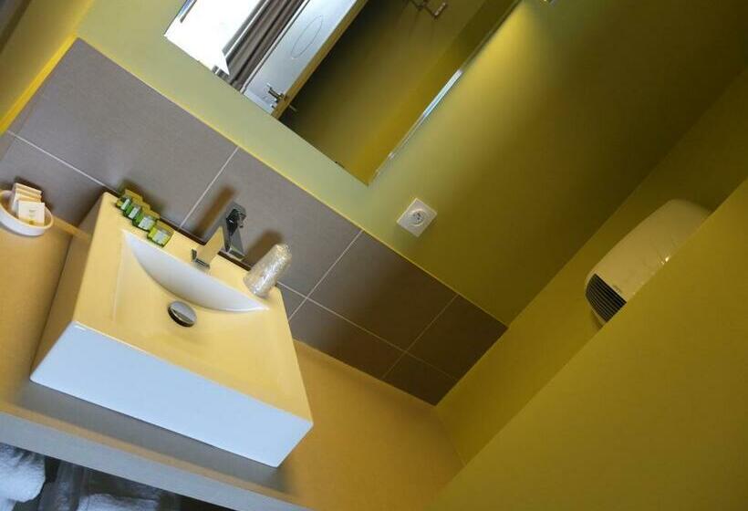 テラス付きスタンダードルーム, Logis Hôtel Restaurant Imago