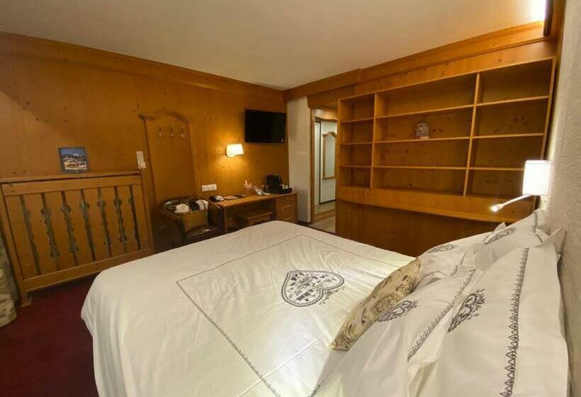 Классический Номер, Hôtel Macchi Restaurant & Spa