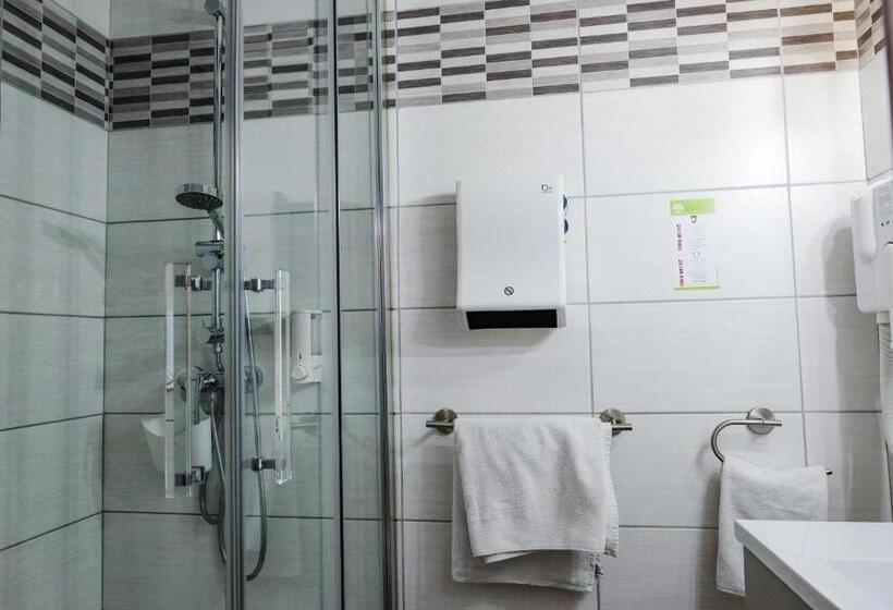 غرفة إقتصادية, Notre Dame