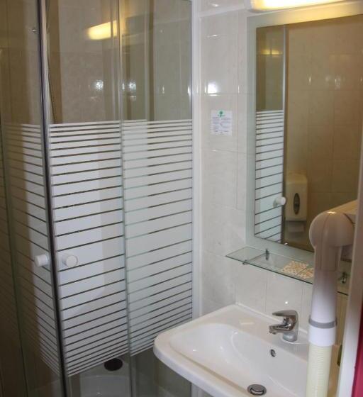 غرفة إقتصادية, Notre Dame