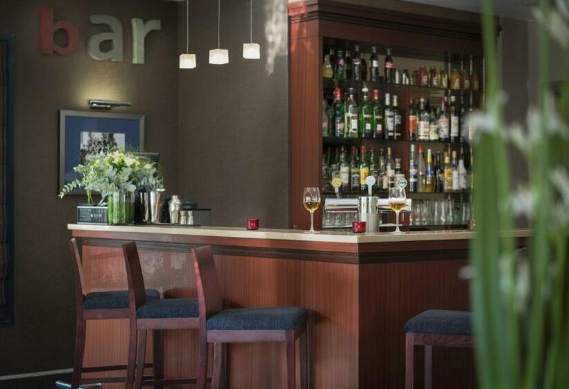 标准间, Plessis Parc