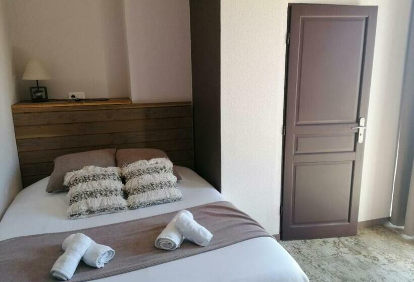 اتاق عادی, Restaurant L Escale