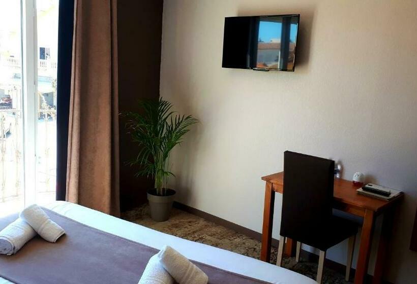 اتاق استاندارد, Restaurant L Escale