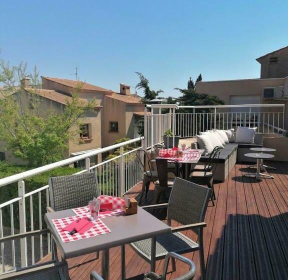 اتاق عادی, Restaurant L Escale