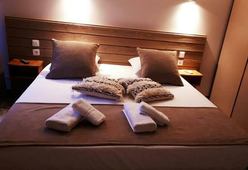 اتاق استاندارد, Restaurant L Escale