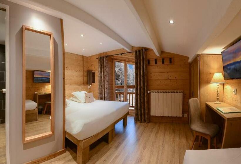 חדר סטנדרט לשלושה, & Restaurant Les Escondus